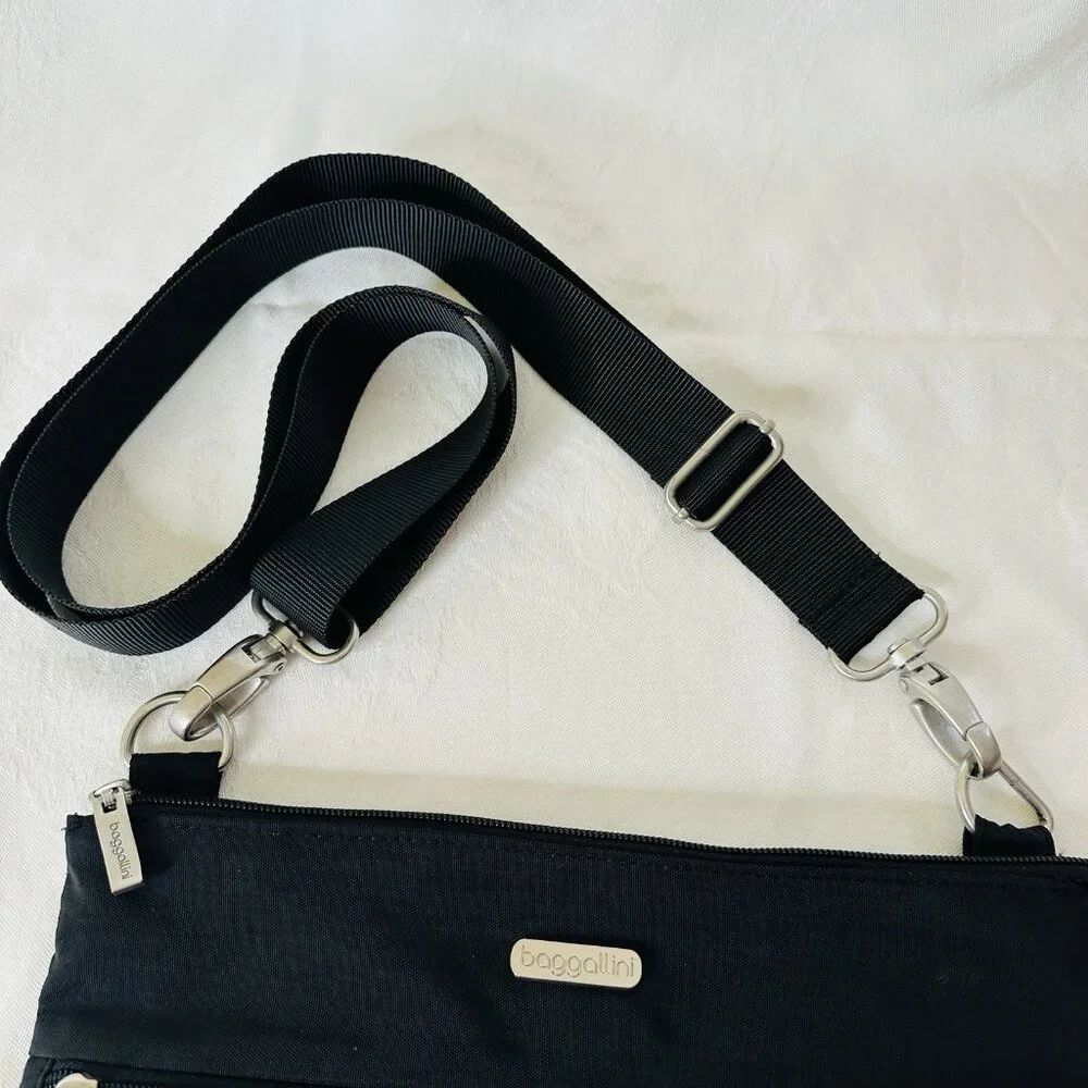 Baggallini Big Zip Crossbody Purse Lots of Pockets Nylon Wide Strap Lined 11” - Picture 4 of 14